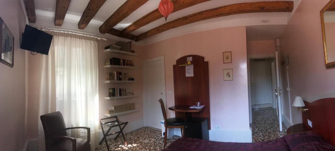 B&B A Le Boteghe Venezia Esterno foto