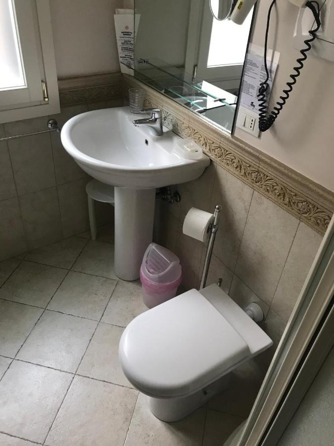 B&B A Le Boteghe Venezia Esterno foto