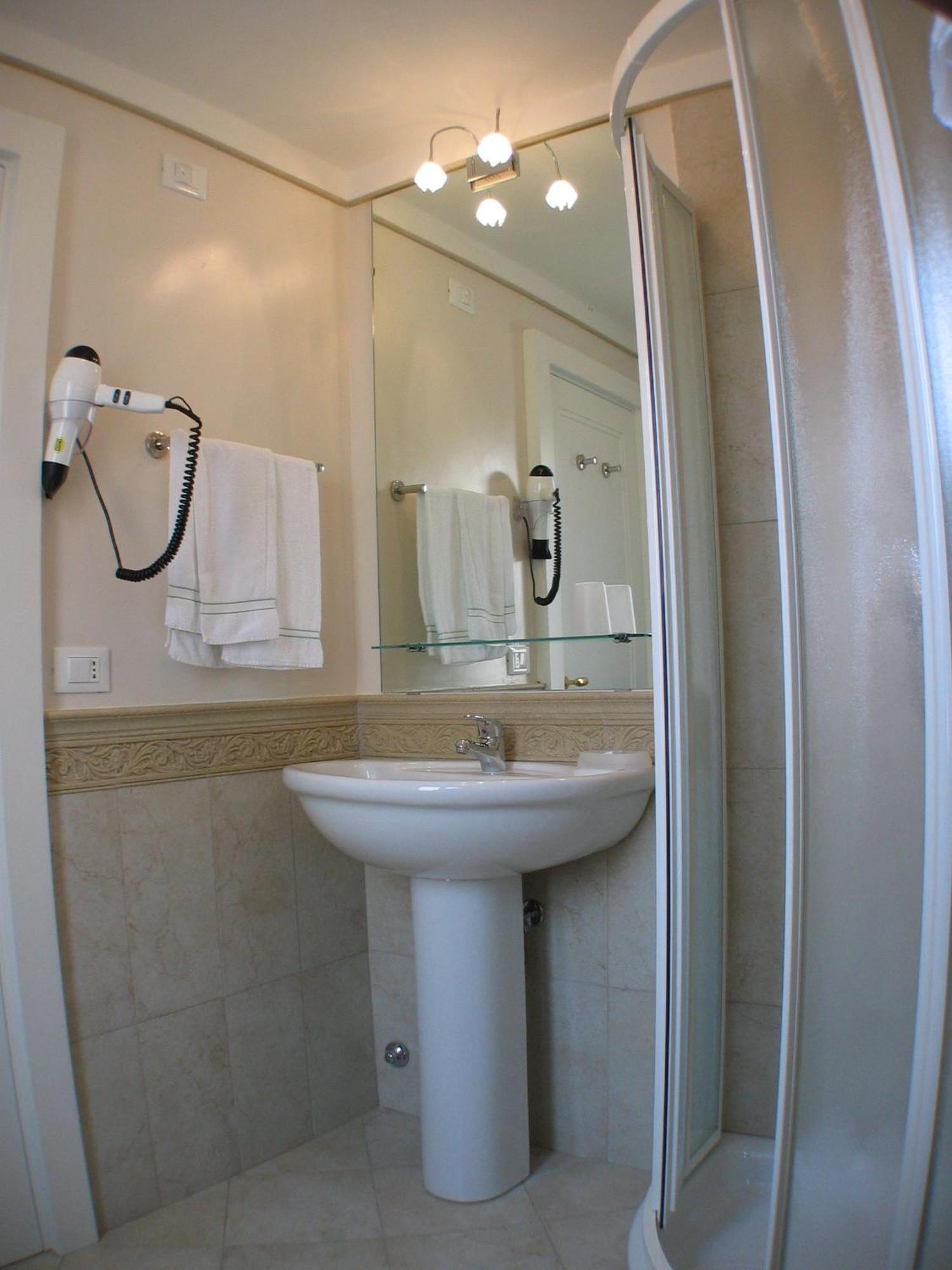 B&B A Le Boteghe Venezia Esterno foto